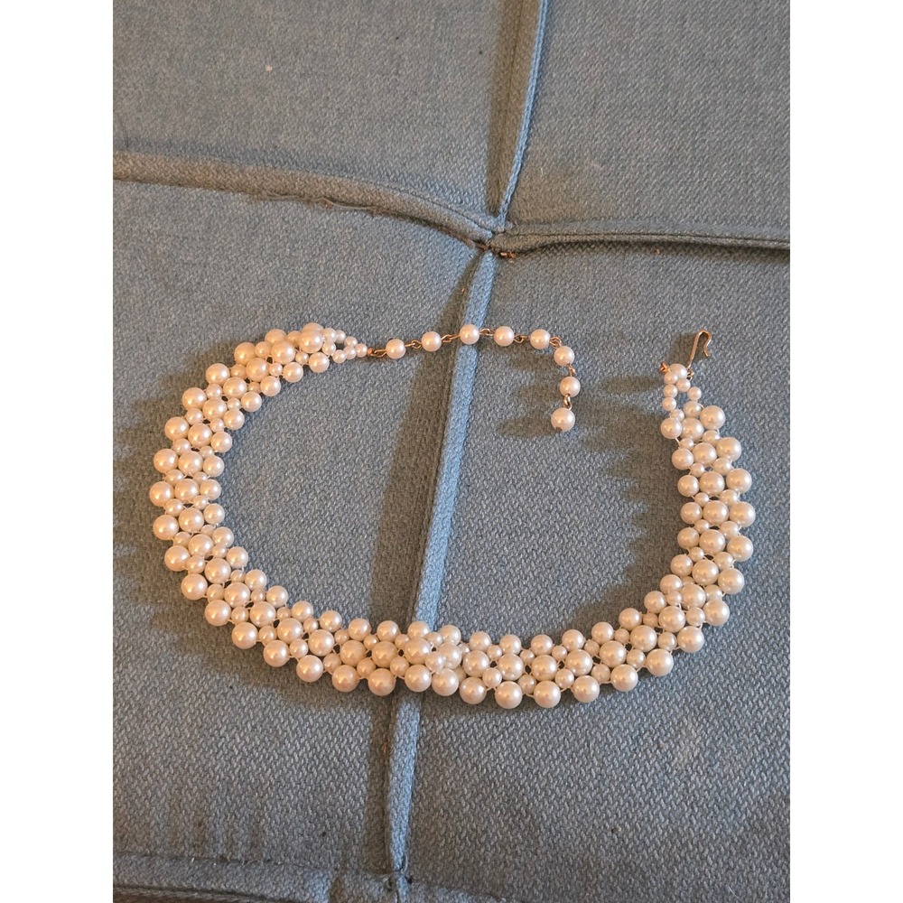 Vintage Faux Pearl Bib Choker Necklace Gold Tone Hook Clasp Adjustable Creamy